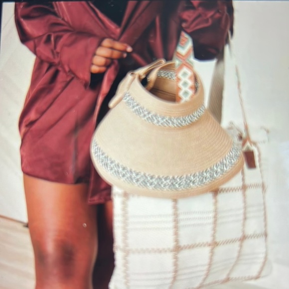 LAST CALL! PRICE FIRM!
Roll Up Sun Visor in Taupe - Picture 2 of 5